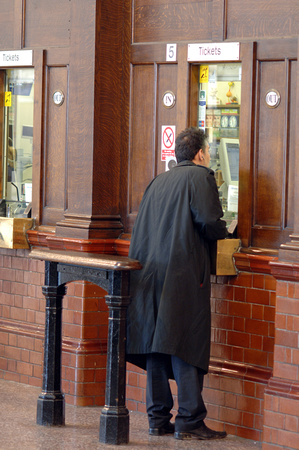 DG14117. Buying a ticket. Manchester Victoria. 6.2.08.