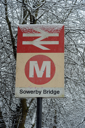 DG136195. Snow at Sowerby Bridge. 21.1.13.