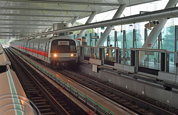 DG386339. East-West line train. Dover. Singapore. 13.1.2023