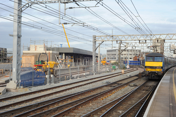 DG19725. New LOROL platforms. Stratford. 21.11.08.