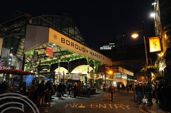 DG19943. Borough Market at night. 6.12.08.