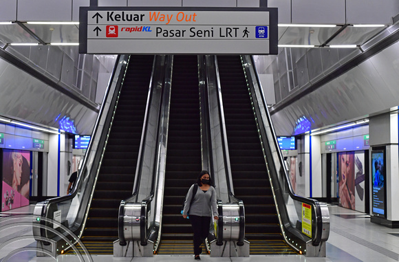 DG387012. Platform level. MRT Kajang Line. Pasir Seni. Kuala Lumpur. 18.1.2023.