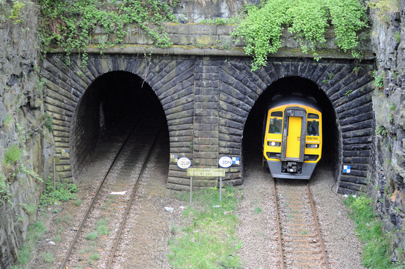 DG21782. 158790. Salterhebble tunnel. 4.5.09.
