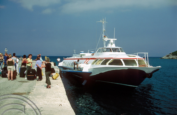 T10118. Hydrofoil to Corfu. Gaios. Paxos. Greece. 2000.
