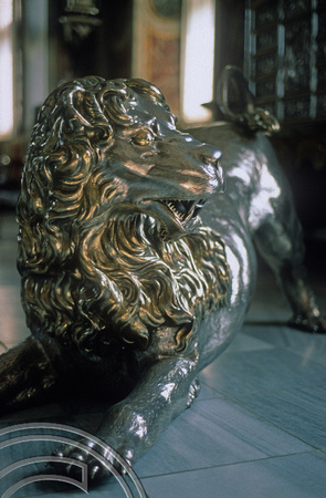 T5367. Silver lion. Fredricksberg Palace. Copenhagen. Denmark. August 1995