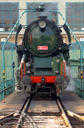 FDG2058. 464 202. Budapest railway museum. Hungary. 16.9.05.