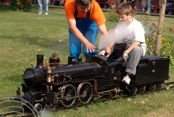 FDG2152. Live steam model. Budapest railway museum. Hungary. 17.9.05.