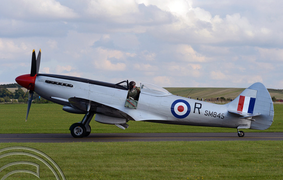 DG225888. Spitfire SM845. Duxford. 20.9.15