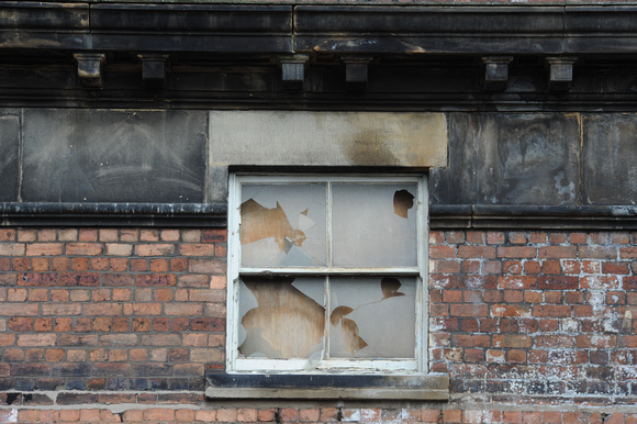 DG45791. Decaying buildings. Wakefield Kirkgate. 10.3.10.