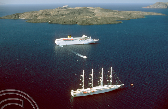 T11967. Cruise ships. Santorini. Greece. 2002.