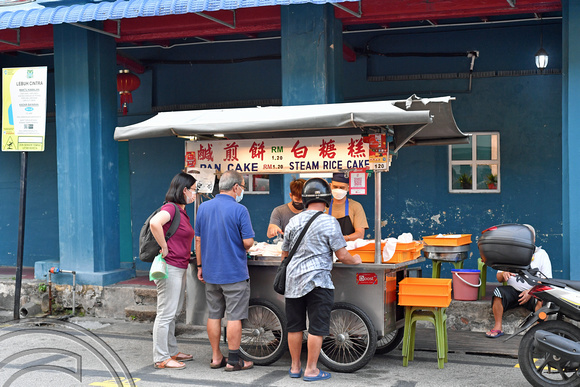 DG389945. Rice cake stall.  Lebuh Kimberley, George Town, Penang. Malaysia. 27.2.2023.