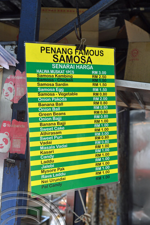 DG389166. Cheap eats. Samosa stall. Georgetown. Penang. Malaysia. 12.2.2023.