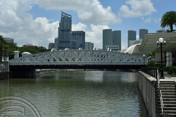 DG390745. Anderson Bridge on the Singapore River. Singapore. 9.3.2023.