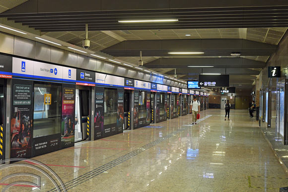 DG390616. Downtown line platforms. Stevens. MRT. Singapore. 9.3.2023.