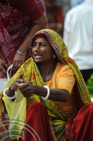 DG76887. Tattoed woman. Diu. India. 22.3.11.