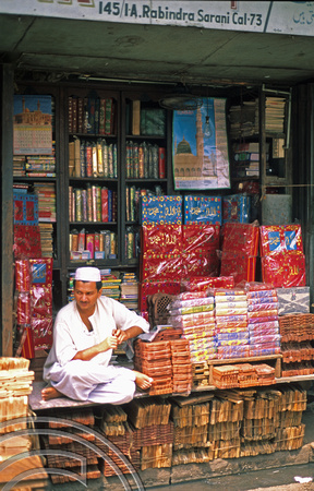 T6760. Koran seller. Calcutta. W Bengal. India. 1998.