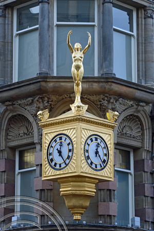 DG236265. Clock on Northern Goldsmiths.. Pilgrim St. Newcastle. 13.12.15.