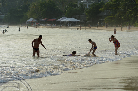 DG238396. Body boarding.The long beach. Mirissa. Sri Lanka. 27.1.16.
