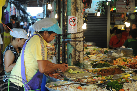 TD08518. Food. Chatuchak Weekend Market. Bangkok. Thailand. 3.1.09.