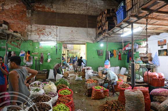 DG237330. Traders. Manning market. Colombo. Sri Lanka. 11.1.16.