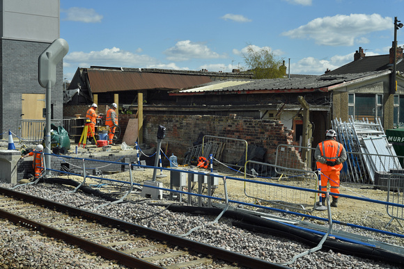 DG393155. Station rebuilding as part of TRU. Castleford. 25.4.2023.