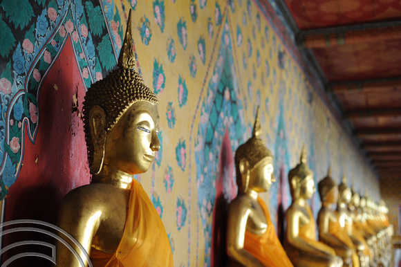 TD08259. Buddhas. Wat Arun. Bangkok. Thailand 2.1.09.