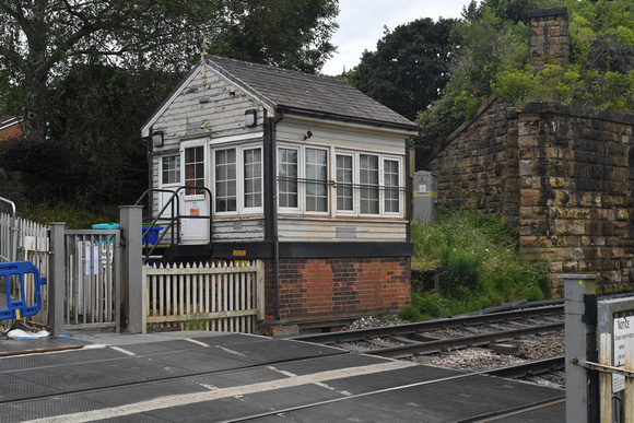 DG398333. Closed signalbox. Lady Anne crossing. Batley. West Yorkshire. 28.6.2023.