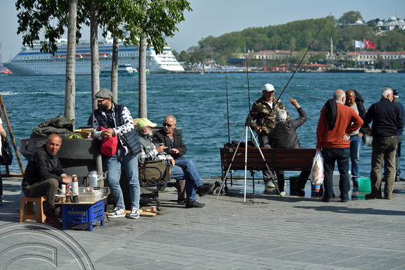 DG394062. Fishermen. Rihtim Cd. Karaköy. Istanbul. Turkey. 8.5.2023.