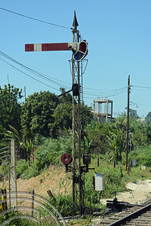 DG238062. Semaphore signal. Haputale. Hill Country. Sri Lanka. 18.1.16.