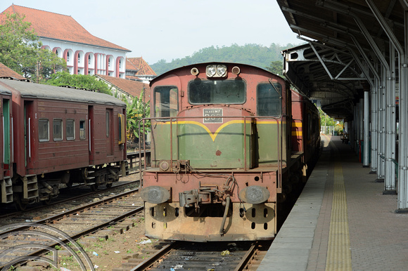DG237648. M7 809. Kandy. Sri Lanka. 13.1.16.