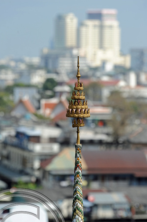 TD08318. Monks blessing. Wat Arun. Bangkok. Thailand 2.1.09.