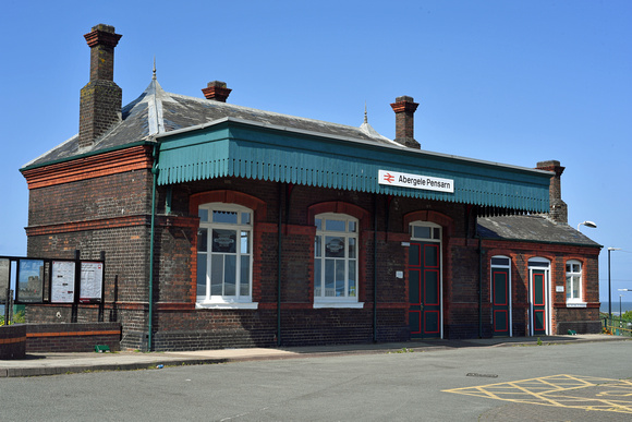 DG394368. Station building. Abergele and Pensarn. 16.5.2023.