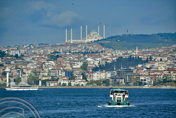 DG393805. Looking across the Bosperous. Istanbul. Turkey. 7.5.2023.