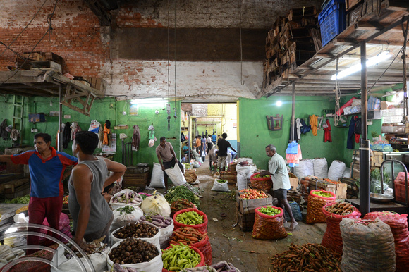 DG237334. Traders. Manning market. Colombo. Sri Lanka. 11.1.16.