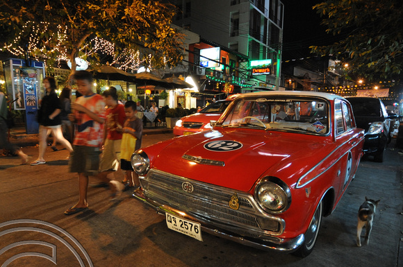 TD08454. Classic car. Rambutri. Bangkok. Thailand. 2.1.09.