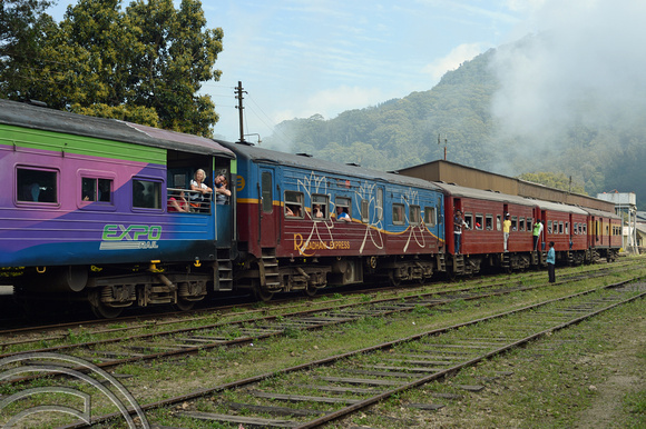 DG237955. Train 1008. Haputale. Sri Lanka. 17.1.16.