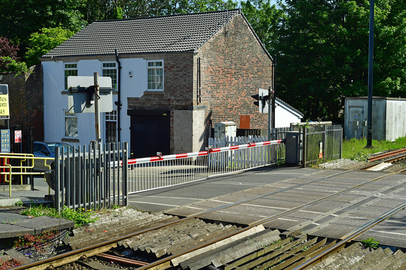DG395551. Barrier controlled level crossing. Maghull. 2.6.2023.