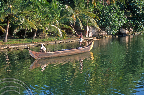 T6326. Backwater transport. Kerala. India. 29.12.1997