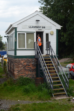 DG161687. Llanwrst signalbox.  Wales. 28.9.13.