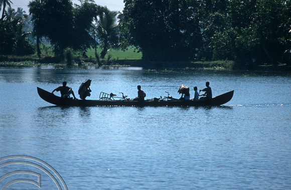 T6328. Backwater transport. Kerala. India. 29.12.1997
