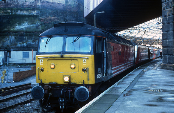 11579. 47843. On a Manchester drag. Liverpool Lime St. 01.12.2002