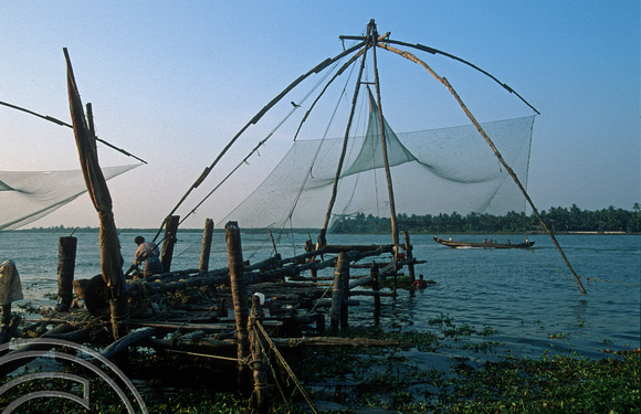 T6267. Chinese fishing nets. Fort Cochin. Kerala. India. December.1997