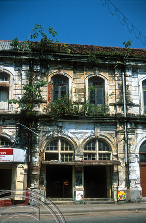 T14459. Colonial era buildings in Union Place. Slave Island. Colombo. Sri Lanka. 29.12.02