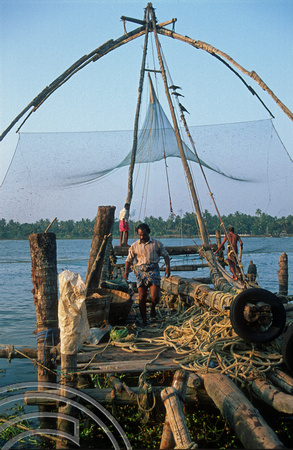 T6268. Chinese fishing nets. Fort Cochin. Kerala. India. December.1997