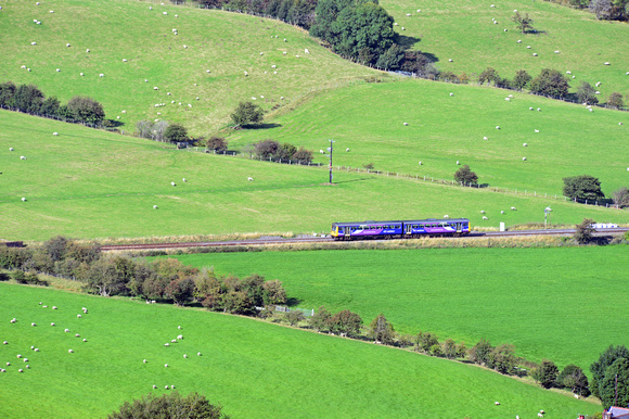 DG192555. Northern Class 142. Edale. 7.9.14.