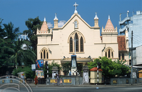 T14486. Christian church on the corner of Kumaran Ratnam Rd. Slave Island. Colombo. Sri Lanka. 29.12.02