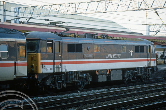 3590. 87001. 14.37 to Manchester Piccadilly. Crewe. 21.11.93