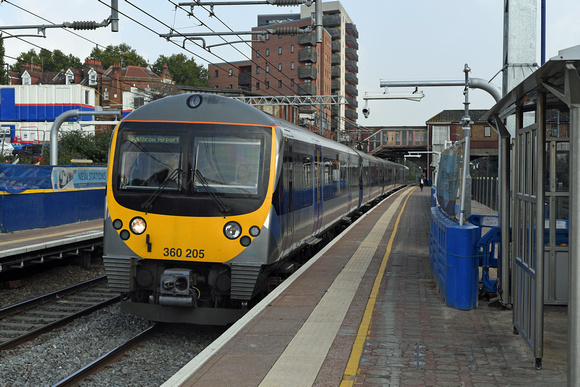 DG282628. 360202. West Ealing. 26.9.17