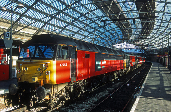 11578. 47759 + 87019. On a Manchester drag. Liverpool Lime St. 01.12.2002