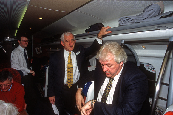 11798. Nigel Harris with Chris Green aboard a Pendolino. 9.12.2002